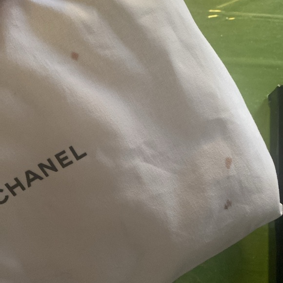 Chanel cosmetic Bag EUC with New Never used Spa/make up items
Chanel
Exclusive - Picture 13 of 16